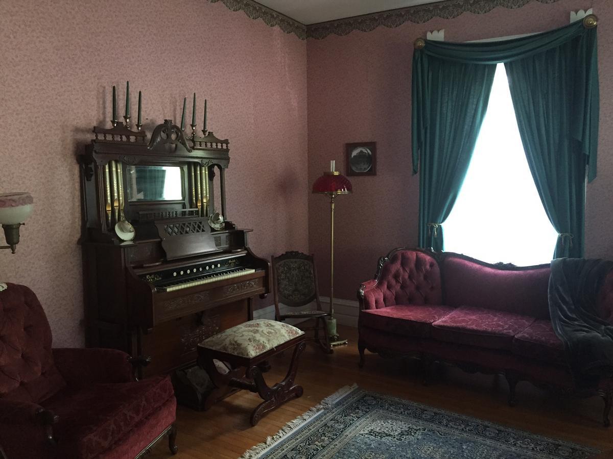 Grand Avenue Bed And Breakfast Carthage Eksteriør billede